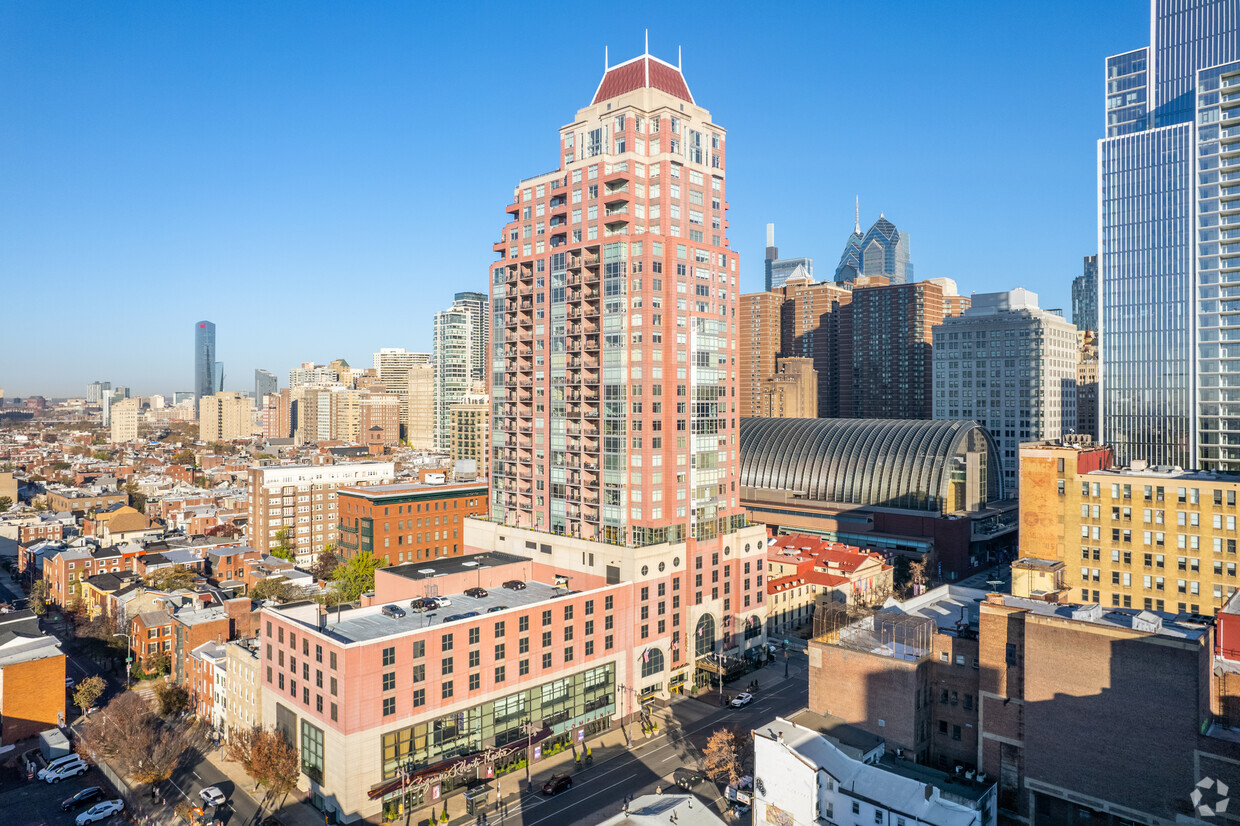 Primary Photo - Symphony House Condominiums