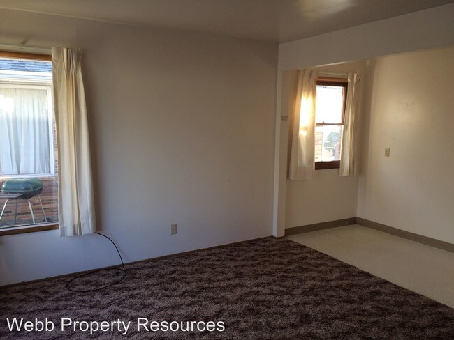 Building Photo - 1206 NW Despain Pl