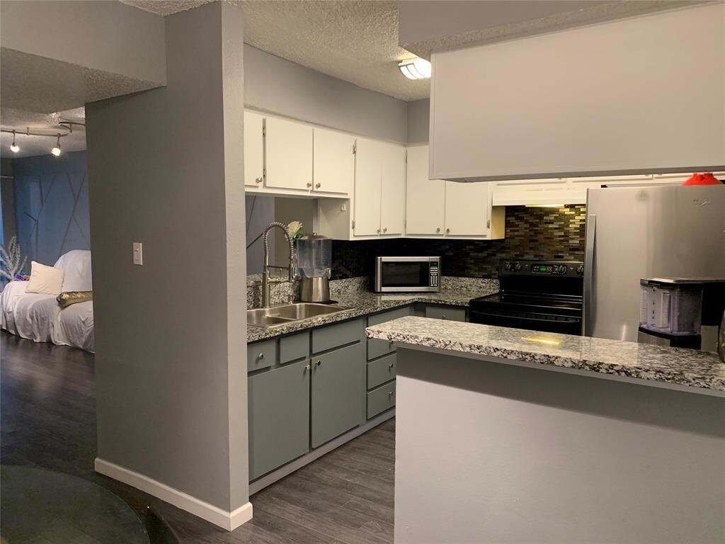 260 El Dorado Blvd Unit 204, ster, TX 77598 Condo for Rent in