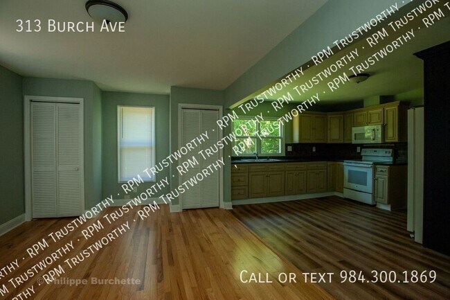 Foto del edificio - 313 Burch Ave