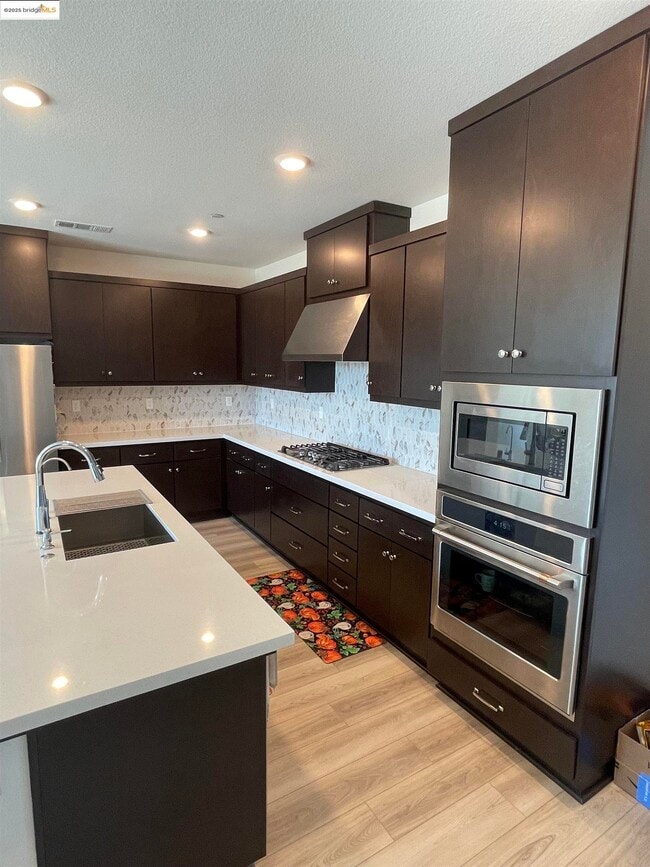 Building Photo - 5444 Spg Mountain Ln