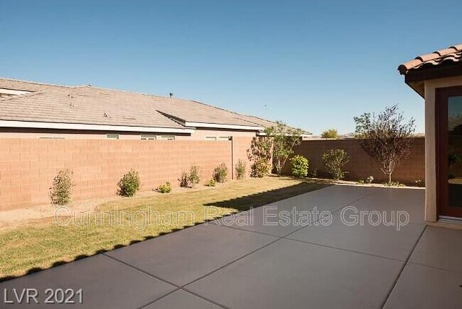 Building Photo - 10380 Borah Park Cir