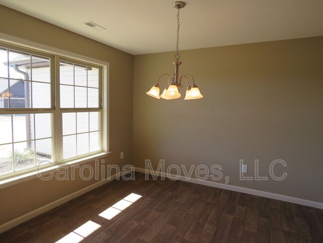 Foto del edificio - 454 Peaksview Dr