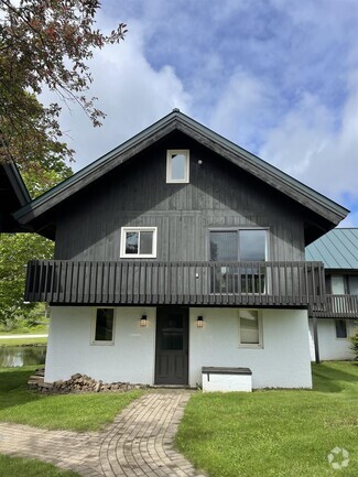 Building Photo - 5 Byington Ln