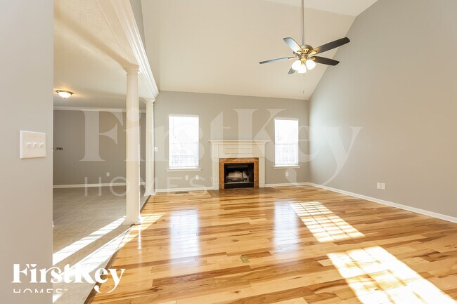 Foto del edificio - 1270 Chapmans Retreat Dr