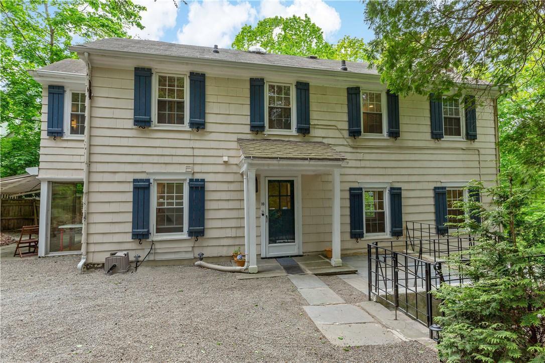 Primary Photo - 10 Brook Ln