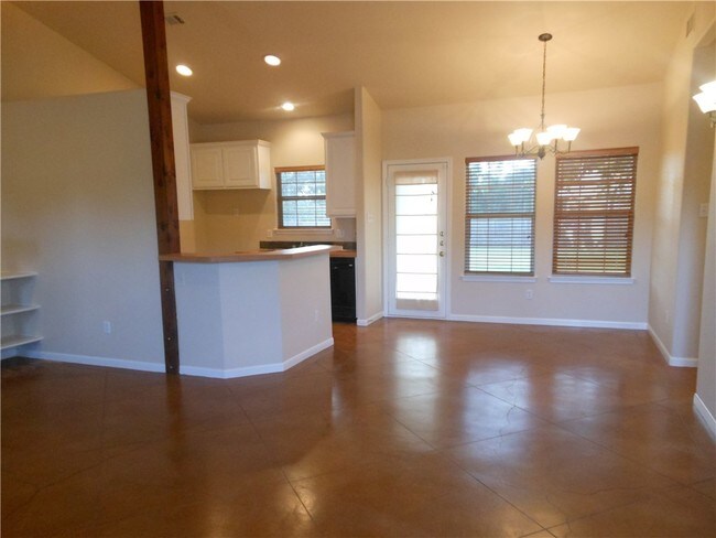 Building Photo - 100 Chestnut Ridge