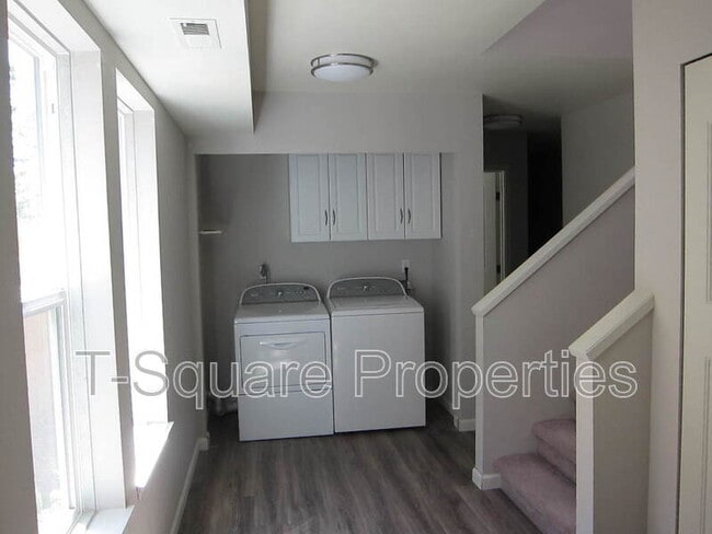 Building Photo - 8443 Delridge Wy SW