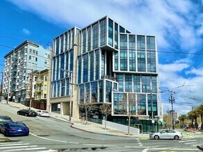 Building Photo - 8 Buchanan St