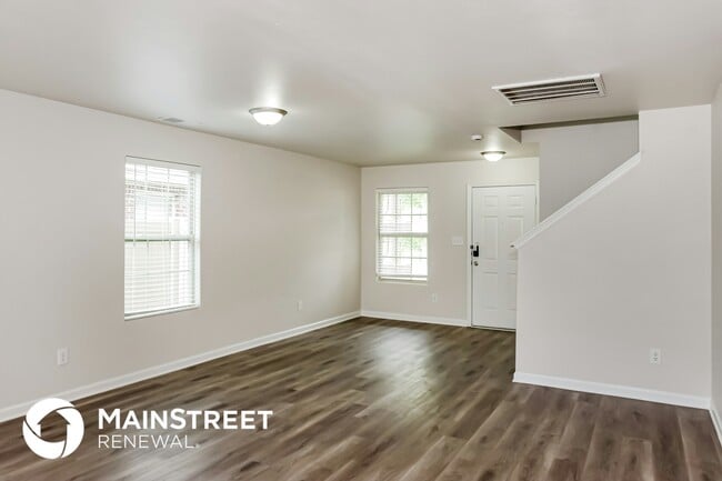 Building Photo - 120 Darrow Creek Dr