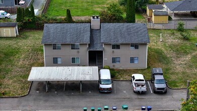 Building Photo - 504 4th Ave SE