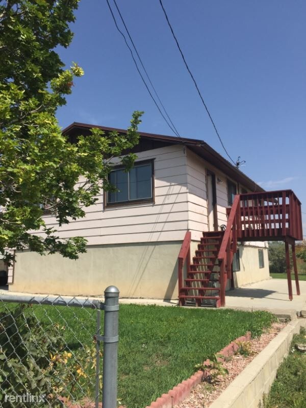Building Photo - 5 br, 2 bath House - 733 S. Elm Ave.
