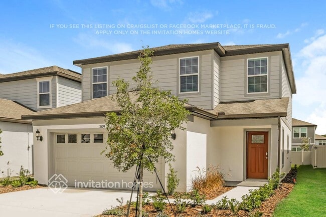 Foto del edificio - 209 Woodsage Pl