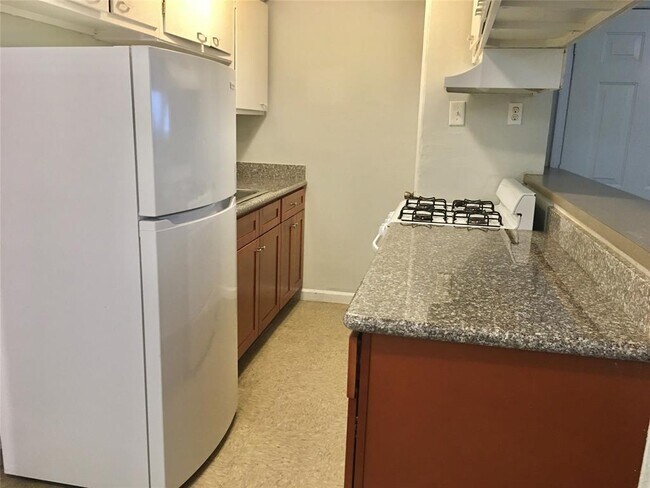 Foto del edificio - 1849 Richmond Ave.