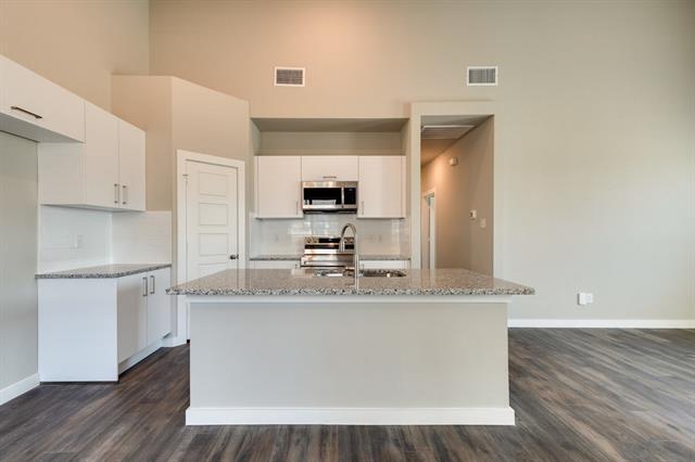 Building Photo - 712 Fallow Dr