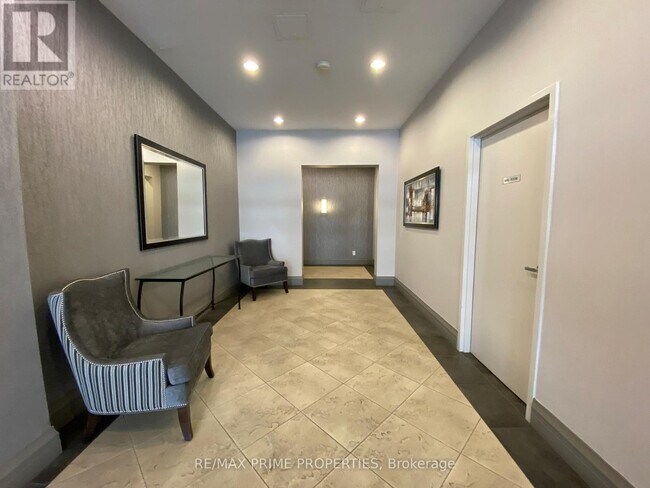 Photo du bâtiment - 3130-3130 Yonge St