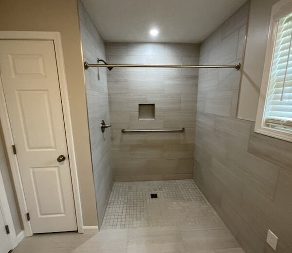 Foto del edificio - "Charming 2-Bed, 2-Bath Retreat with 1154 ...