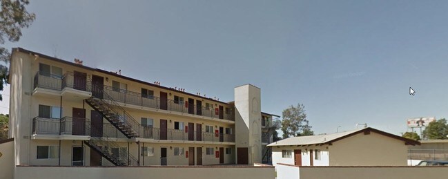 Fachada del edificio - 16925 Prairie Ave