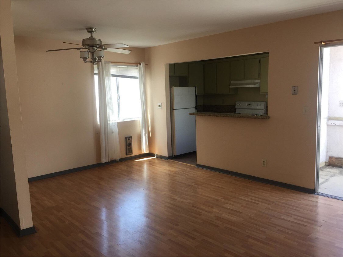 Foto principal - 3290 Ashford St