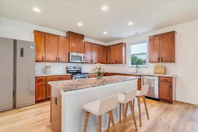 Building Photo - 401 Waterleaf Blvd
