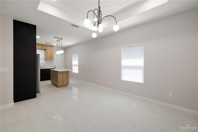 Building Photo - 4605 Larkspur Ave