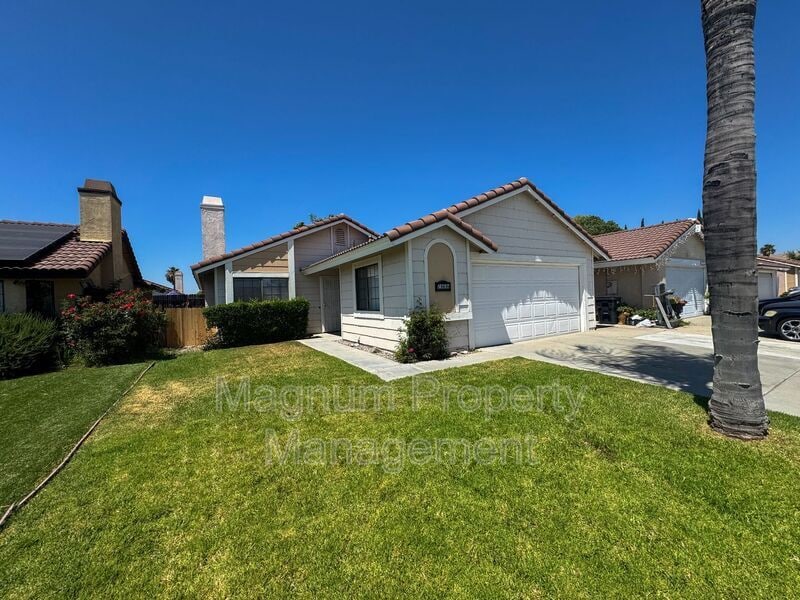 Primary Photo - 29694 St Andrews Ct
