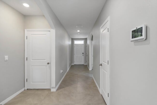 Building Photo - 17309 Reserva Dr