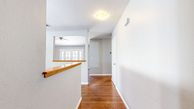 Foto del edificio - 8690 Lords Manor Way