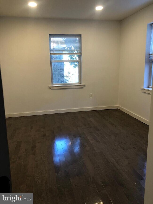 Foto del edificio - 343 Christian St