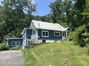 Building Photo - 115 Creek Locks Rd