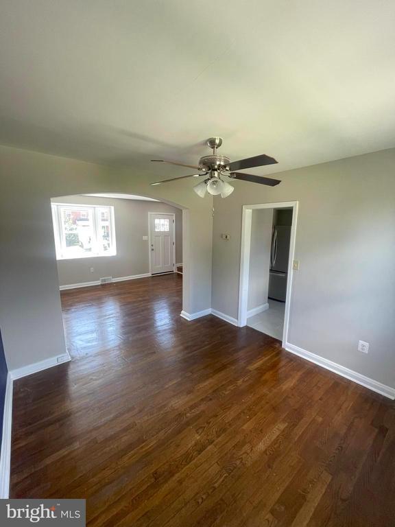 Foto del edificio - 1408 Cedarcroft Rd