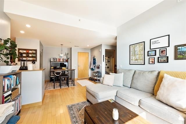 Foto del edificio - 309 W Washington Ave