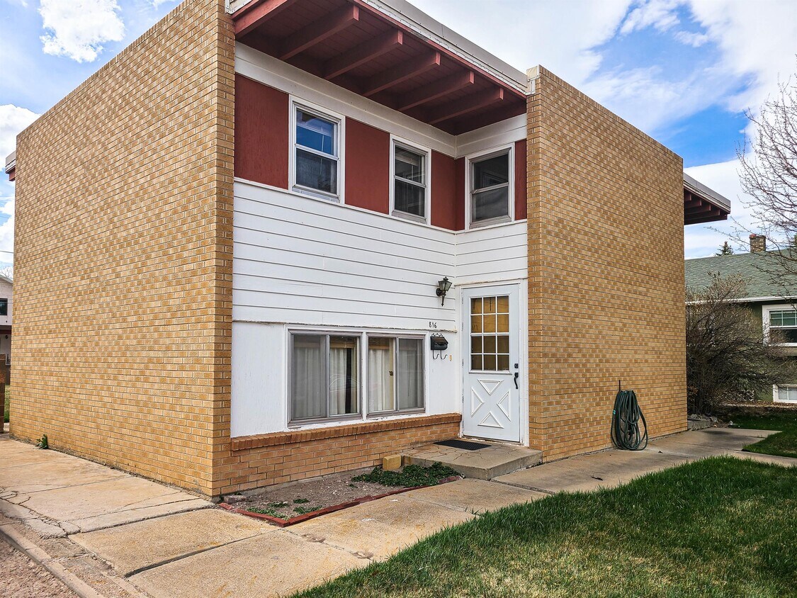 814 S 23rd St Unit 1, Laramie, WY 82070 Apartment for Rent in Laramie