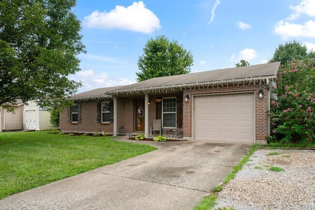 Foto del edificio - 3 Bedroom 1 1/2 Bath Home for Rent in Charlestown Indiana