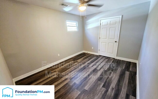 Foto del edificio - 2392 Alcy Park Ln