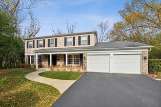 Building Photo - 1305 Warwick Ct