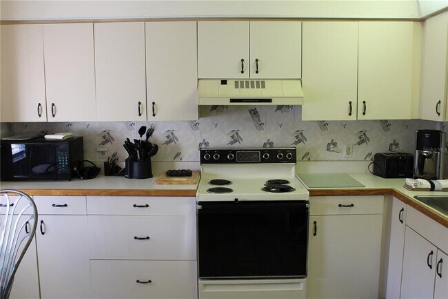 Foto del edificio - 6101 34th St W