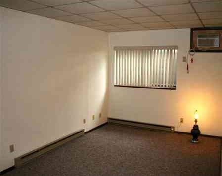  - 106 W Robinson St