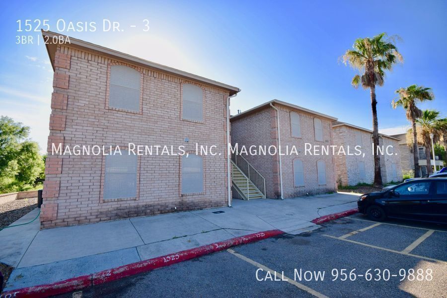 Primary Photo - 1525 Oasis Dr