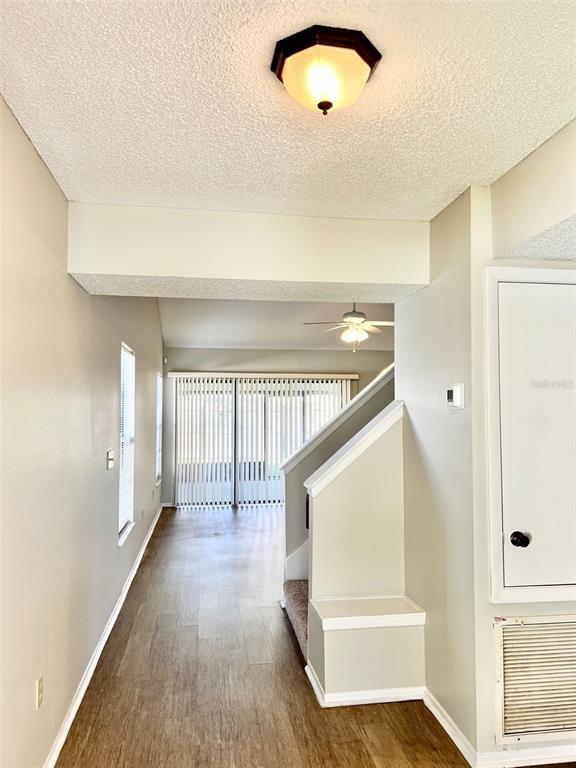 Building Photo - 554 Cidermill Pl