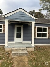 Building Photo - 130 Everglades Blvd