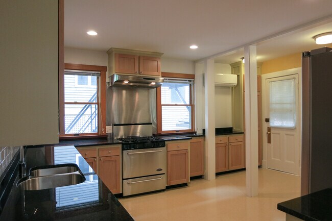 Foto del edificio - 115 Longwood Ave