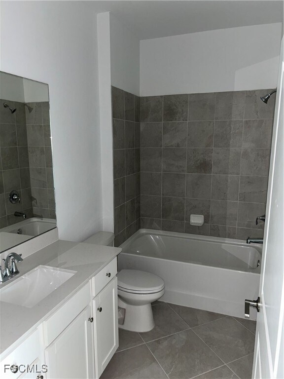 Foto del edificio - 20651 Hazelnut Ct