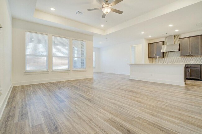 Building Photo - Check Out this 3/2 in Leander