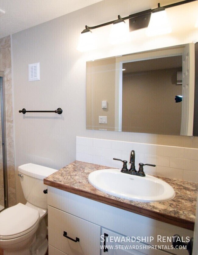 Foto del edificio - 2774 Kincaid St