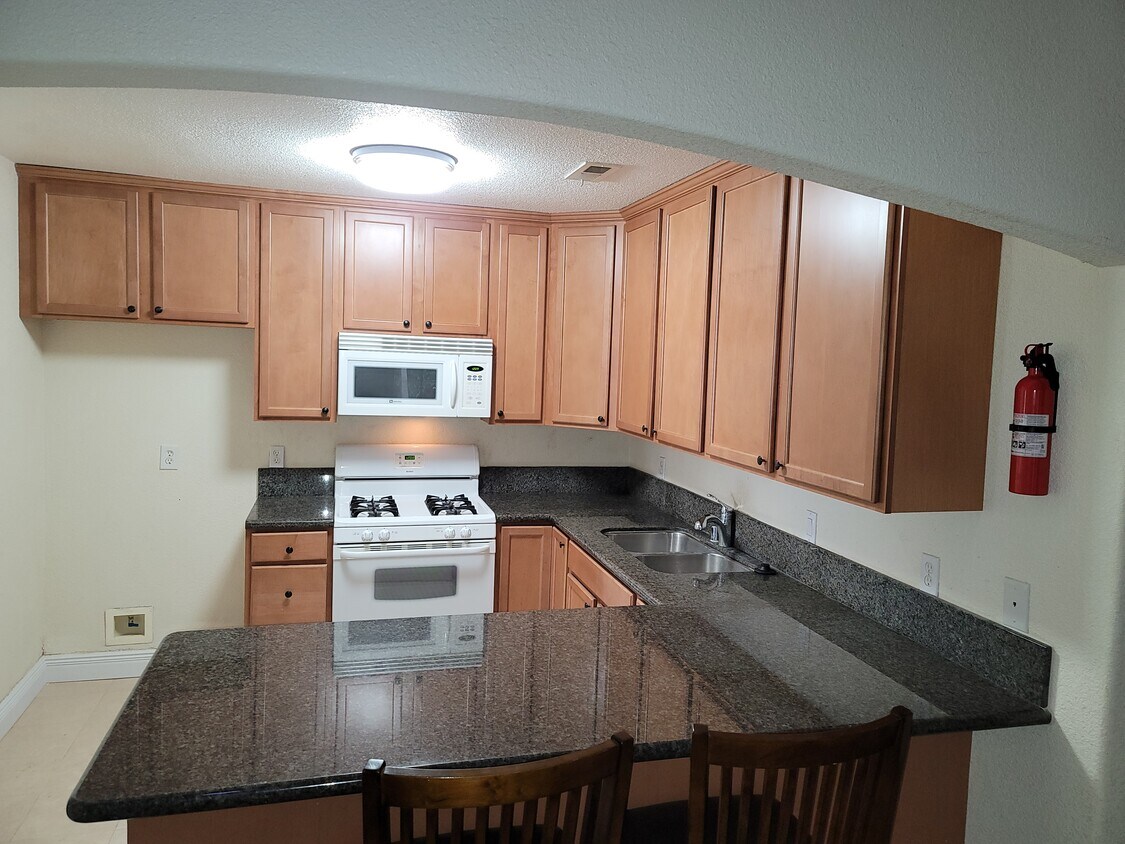 Foto principal - 4916 Harrison St
