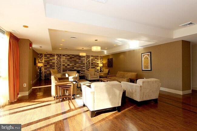 Foto del edificio - 4620 N Park Ave