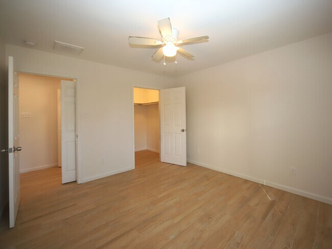 Foto del edificio - 6709 Greenhurst St