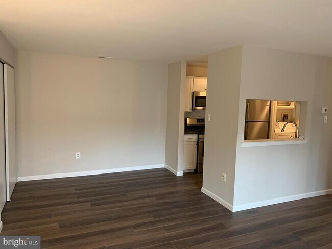 Foto del edificio - 2101 Jefferson Ct