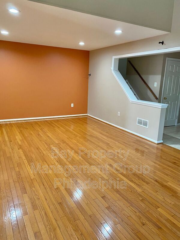 Building Photo - 144 Jonathan Dr